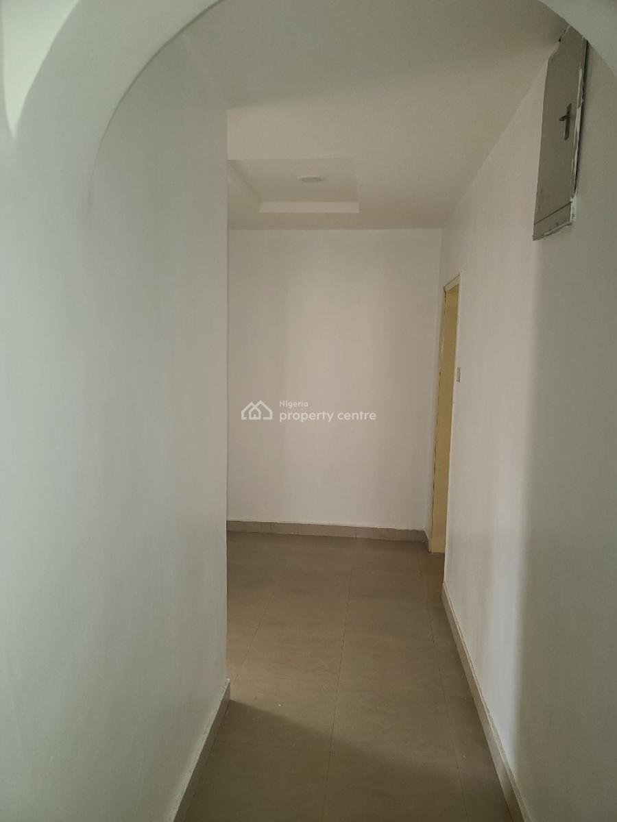 Renovated 4 Bedrooms Semi-detached Duplex at Magodo Phase 2, Off Bashiru Shittu Avenue, Gra Phase 2, Magodo, Lagos, Semi-detached Duplex for Rent