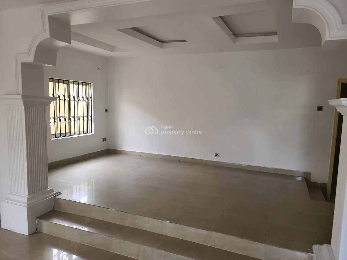 Renovated 4 Bedrooms Semi-detached Duplex at Magodo Phase 2, Off Bashiru Shittu Avenue, Gra Phase 2, Magodo, Lagos, Semi-detached Duplex for Rent