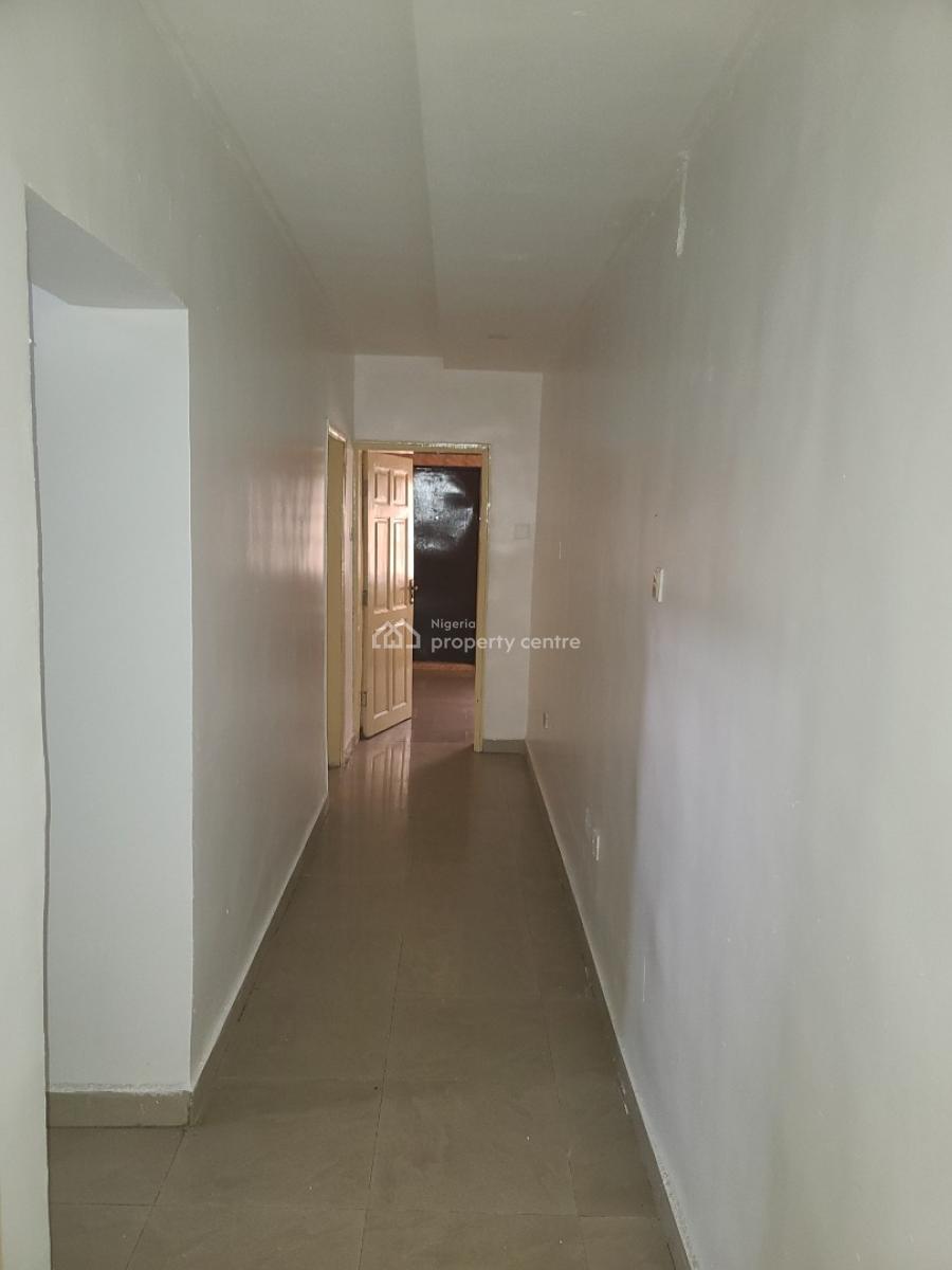 Renovated 4 Bedrooms Semi-detached Duplex at Magodo Phase 2, Off Bashiru Shittu Avenue, Gra Phase 2, Magodo, Lagos, Semi-detached Duplex for Rent