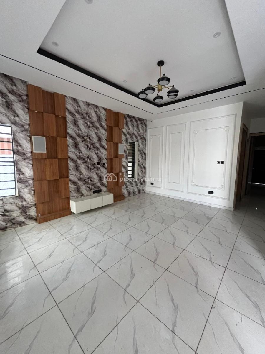 5 Bedrooms Semi Detached Duplex in an Estate in Chevron., Chevron, Lekki, Lagos, Semi-detached Duplex for Sale