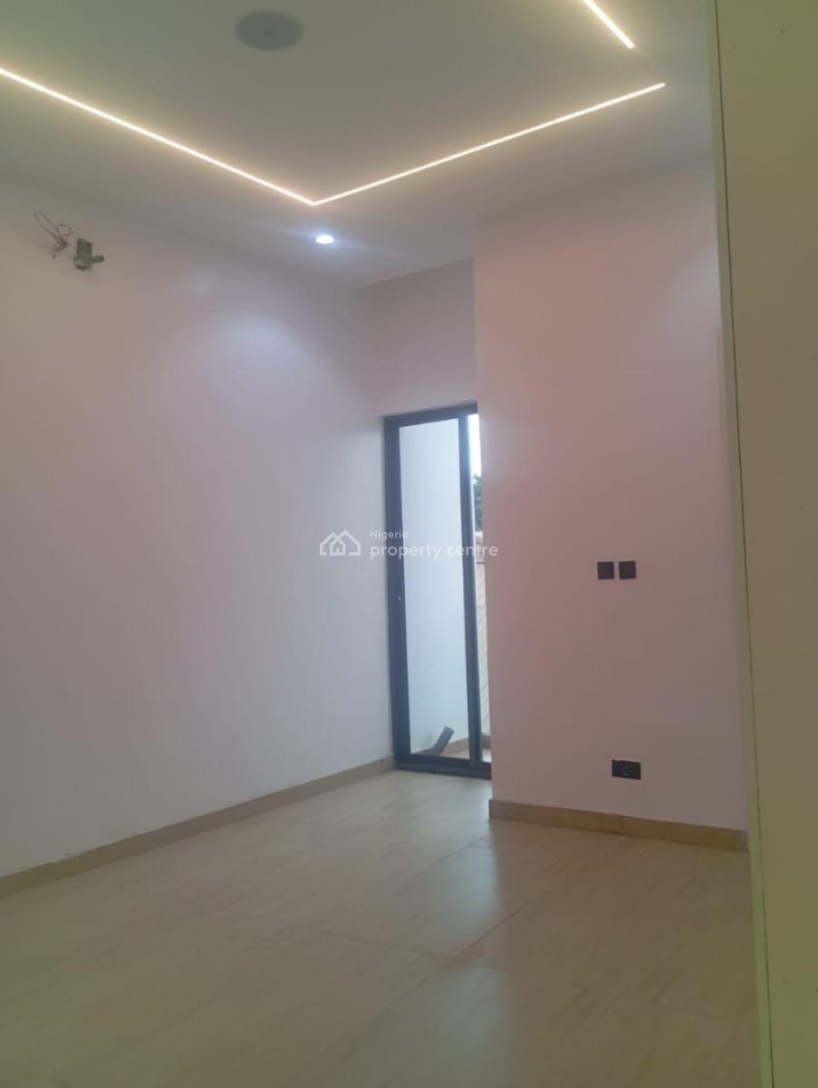 Luxury 3 Bedroom Apartment with Bq , Swimming, Ikeja Gra, Ikeja, Lagos, Flat / Apartment for Sale