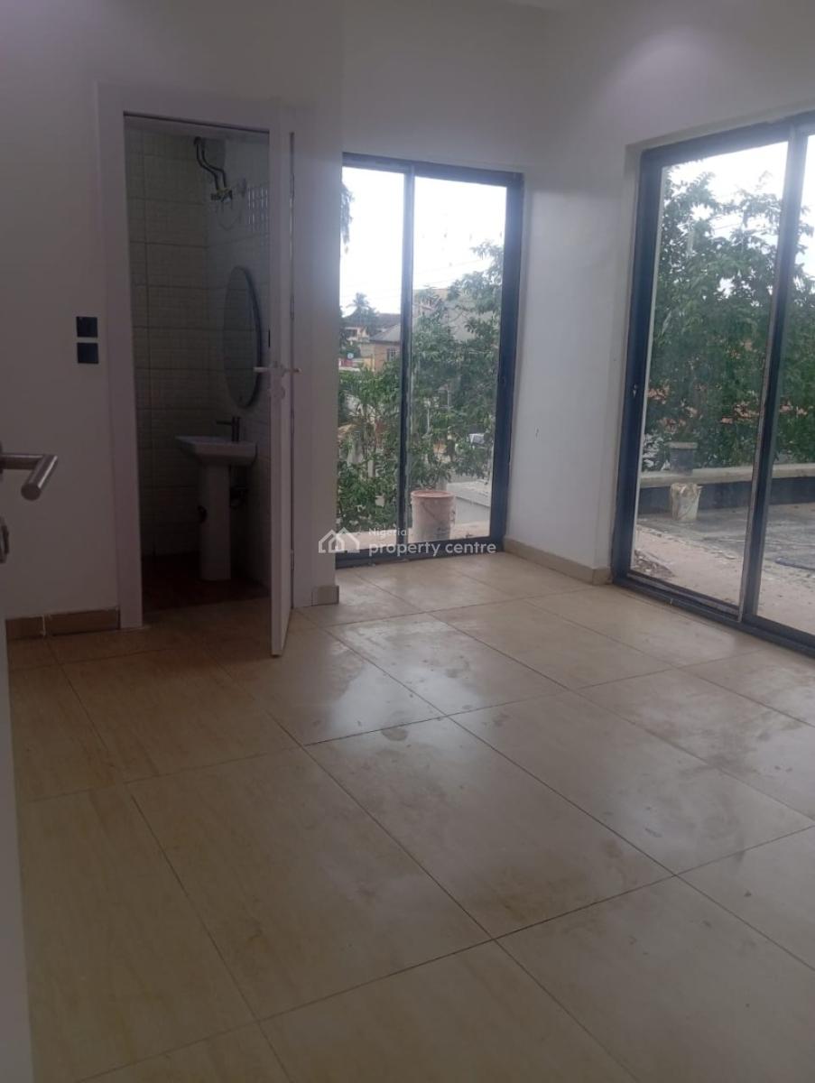Luxury 3 Bedroom Apartment with Bq , Swimming, Ikeja Gra, Ikeja, Lagos, Flat / Apartment for Sale