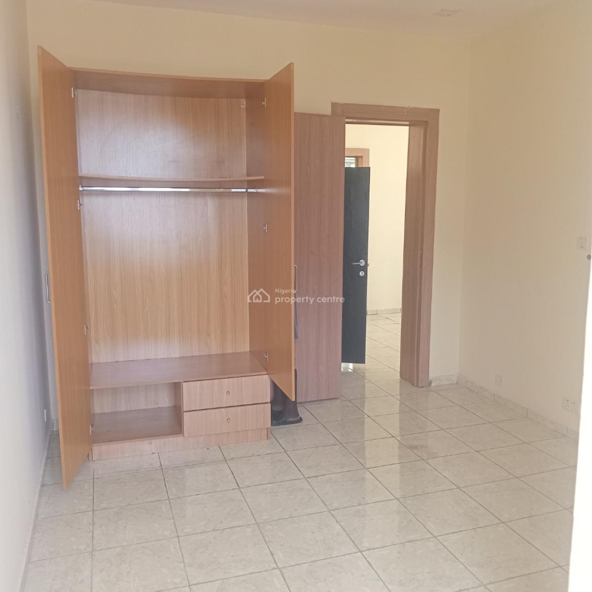 New Renovated 3 Bedroom Terrace Duplex with Bq, Off Freedom Way, Lekki Phase 1, Lekki, Lagos, Terraced Duplex for Rent