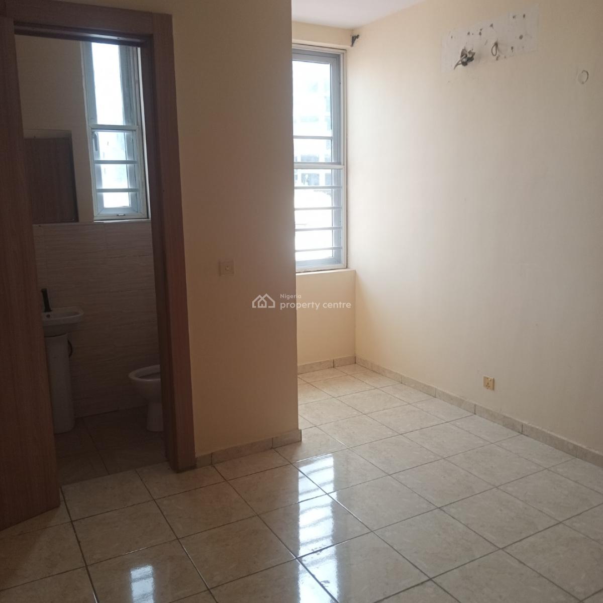 New Renovated 3 Bedroom Terrace Duplex with Bq, Off Freedom Way, Lekki Phase 1, Lekki, Lagos, Terraced Duplex for Rent
