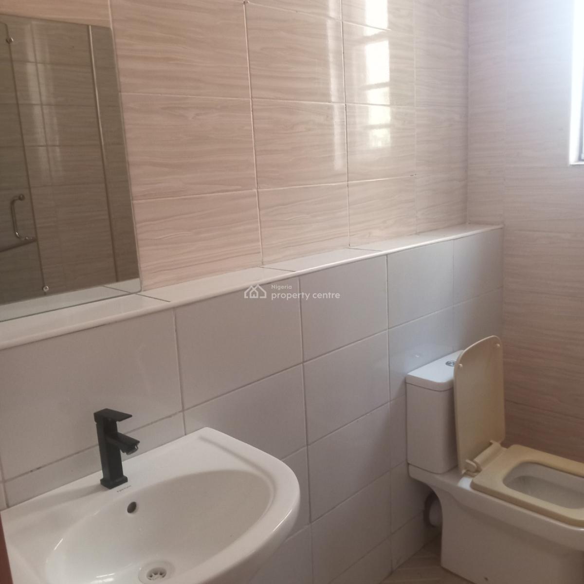 New Renovated 3 Bedroom Terrace Duplex with Bq, Off Freedom Way, Lekki Phase 1, Lekki, Lagos, Terraced Duplex for Rent