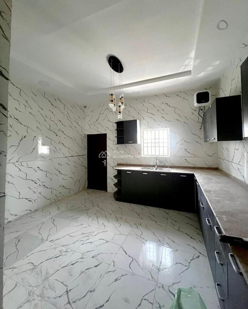5 Bedroom Duplex, Main, Guzape District, Abuja, Detached Duplex for Sale