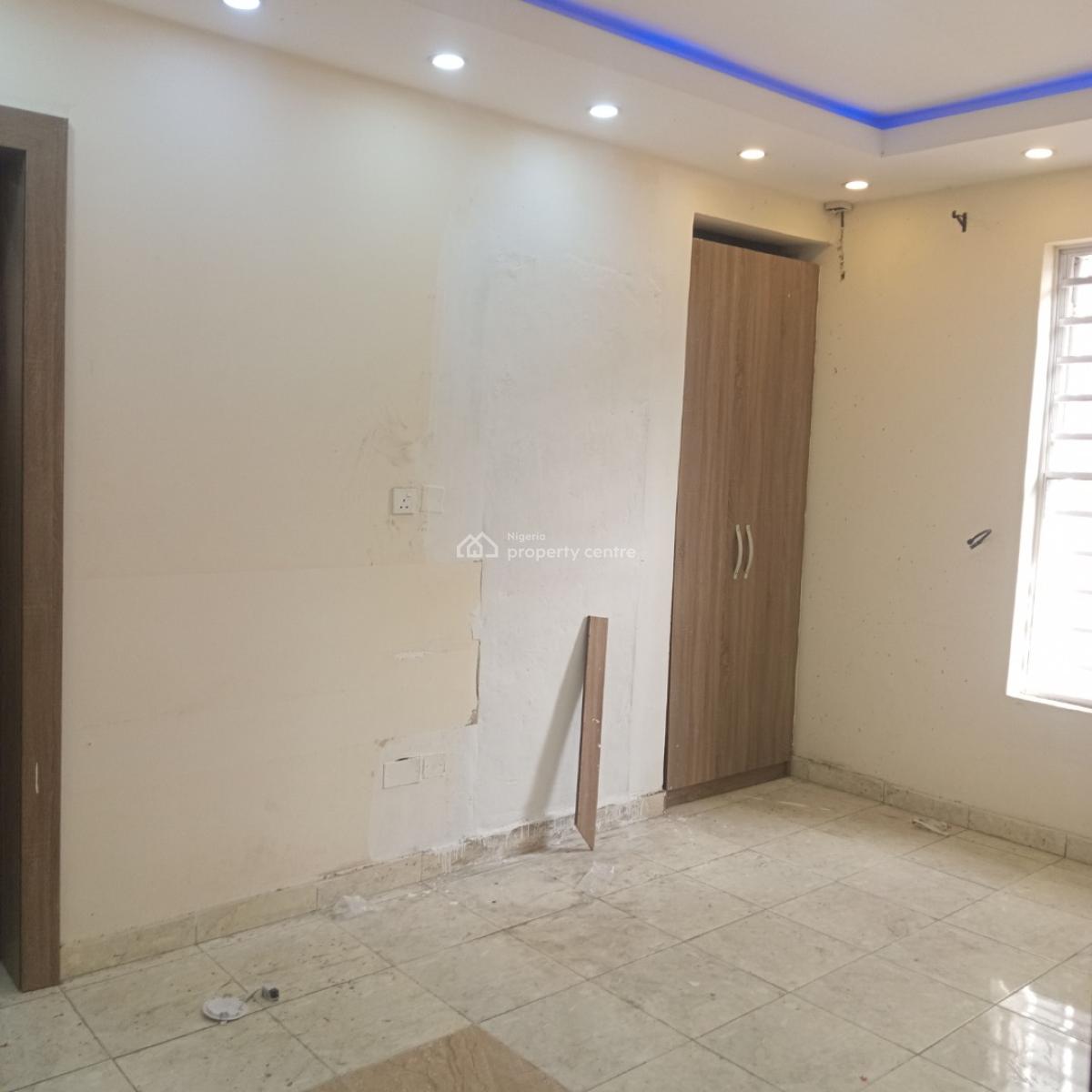 Exquisite 4 Bedroom Apartment with Guest Toilet and a Bq, Ocean Breeze Estate, Ologolo, Lekki, Lagos, Terraced Duplex for Rent