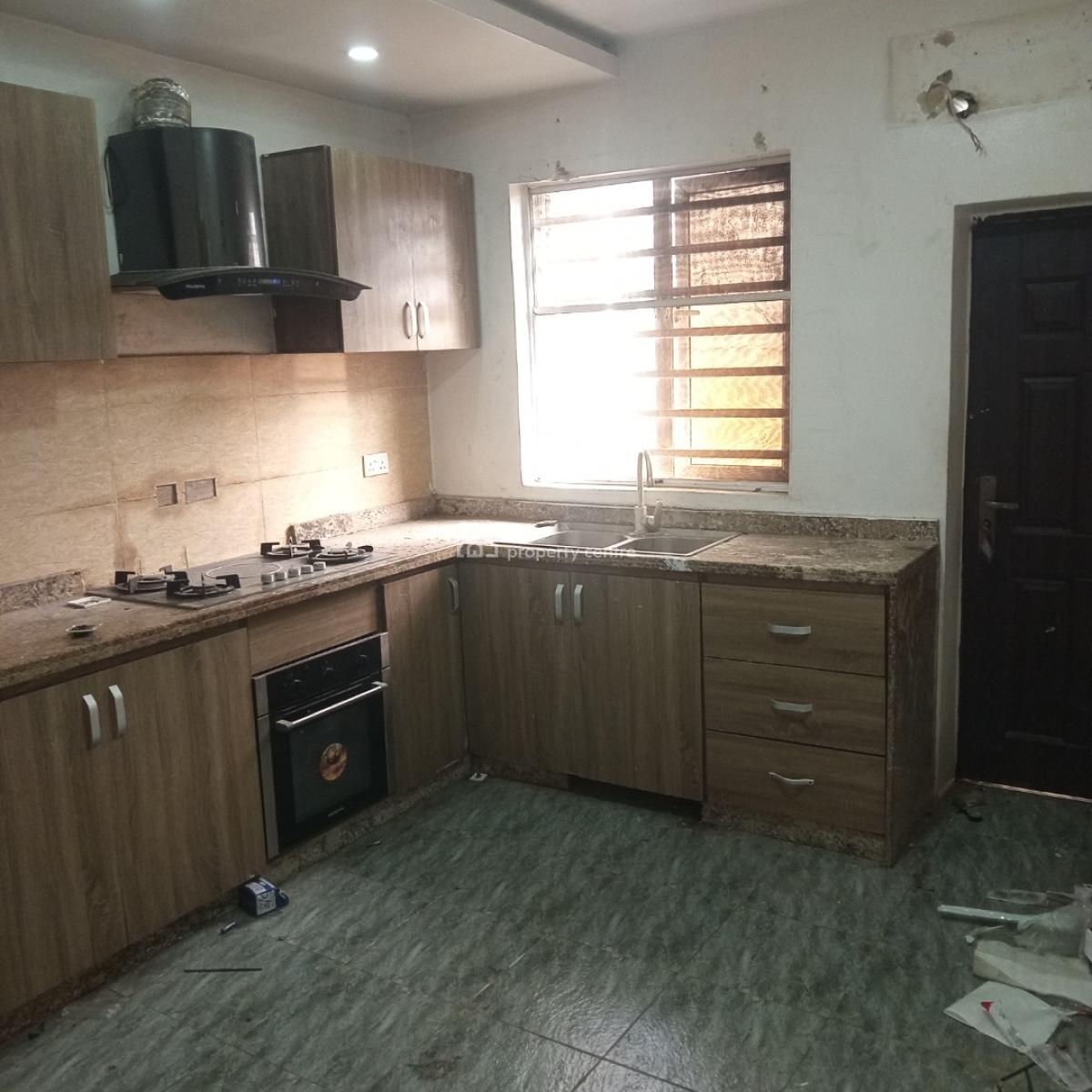 Exquisite 4 Bedroom Apartment with Guest Toilet and a Bq, Ocean Breeze Estate, Ologolo, Lekki, Lagos, Terraced Duplex for Rent