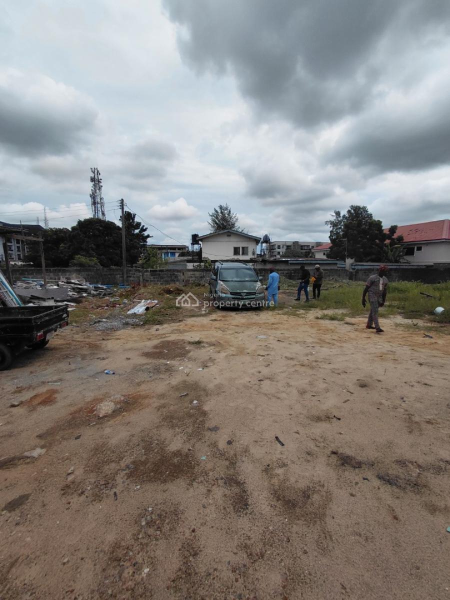 a Fenced and Gated Undeveloped Piece of Land Measuring 1,000 Sqm, By Oduduwa Crescent, Ikeja Gra, Ikeja, Lagos, Mixed-use Land for Sale