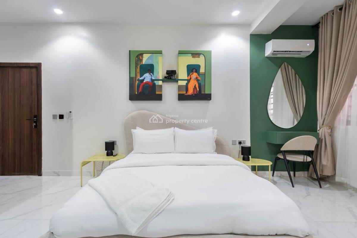 Book This Cozy and Cute 🥰 3 Bedroom Apartment, Lekki Phase 1, Lekki, Lagos, Flat / Apartment Short Let