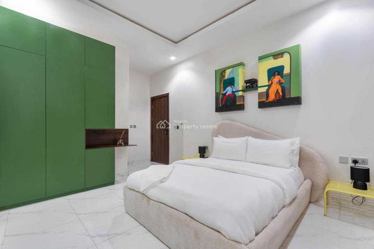 Book This Cozy and Cute 🥰 3 Bedroom Apartment, Lekki Phase 1, Lekki, Lagos, Flat / Apartment Short Let
