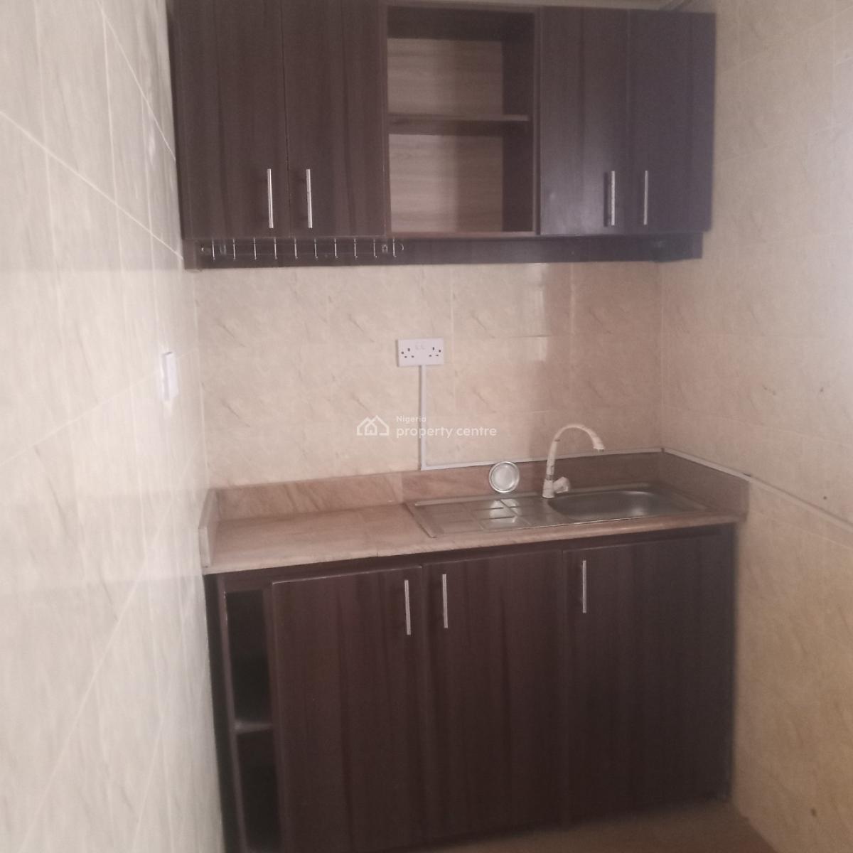Standard 2 Bedroom Flat, Off Fola Osibo, Lekki Phase 1, Lekki, Lagos, Flat / Apartment for Rent
