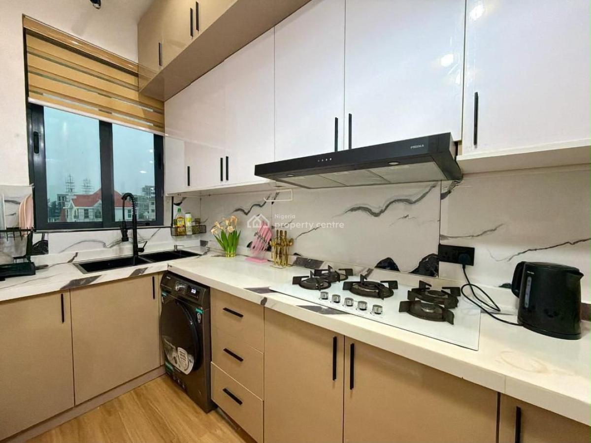 Luxury New 2 Bedroom with Ps5 -big Mirror -board Games - Balcony, Lekki Phase 1, Lekki, Lagos, Flat / Apartment Short Let