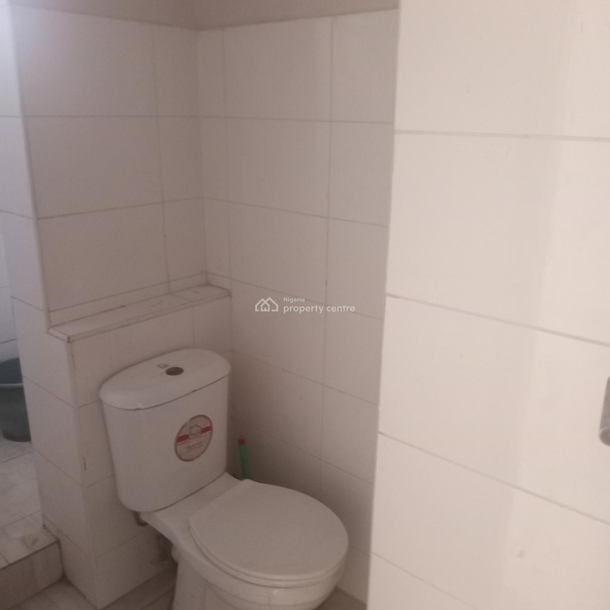 Standard 2 Bedroom with Guest Toilet and a Bq, Ocean Breeze Estate, Ologolo, Lekki, Lagos, Flat / Apartment for Rent