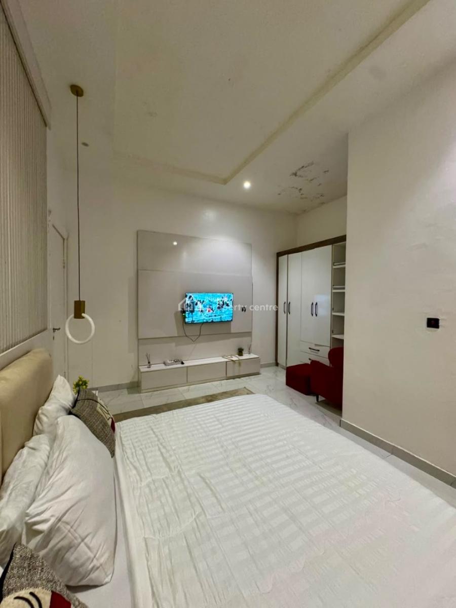 Luxury 1 Bedroom Apartment with Swimming Pool, Elevator, Gym, Ps5, Lekki Phase 2, Lekki, Lagos, Flat / Apartment Short Let