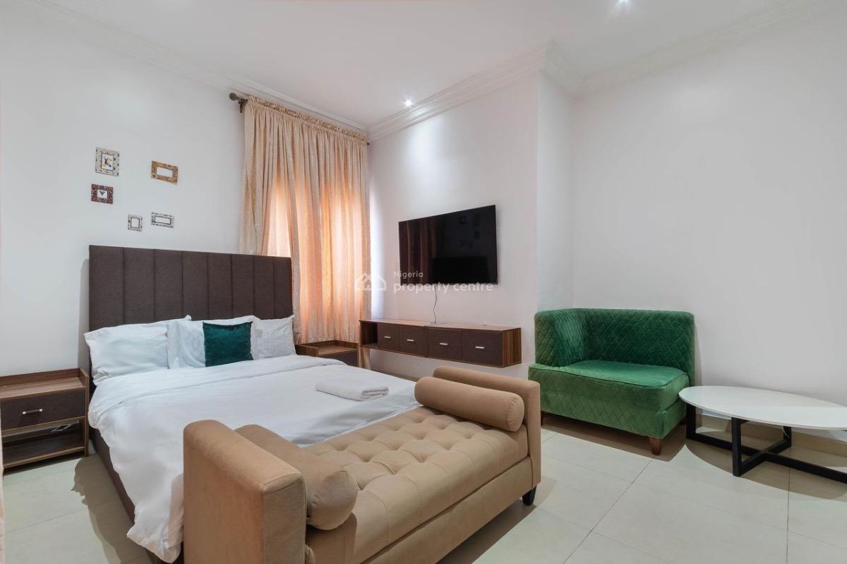 Luxury 2 Bedroom Apartment with Swimming Pool, Elevator, Gym, Ps5, Lekki Phase 1, Lekki, Lagos, Flat / Apartment Short Let