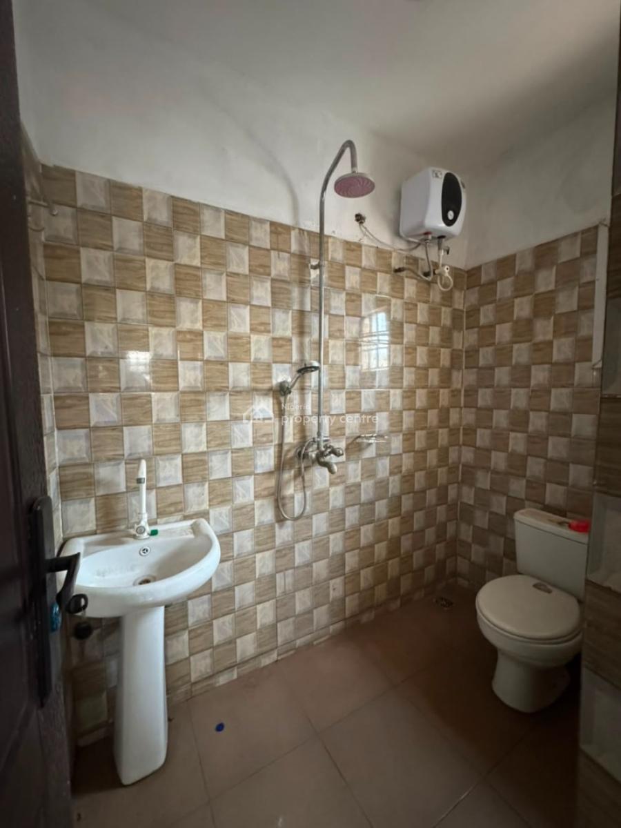 2 Bedroom Flat, Ayegoro, Akobo, Ibadan, Oyo, Flat / Apartment for Rent