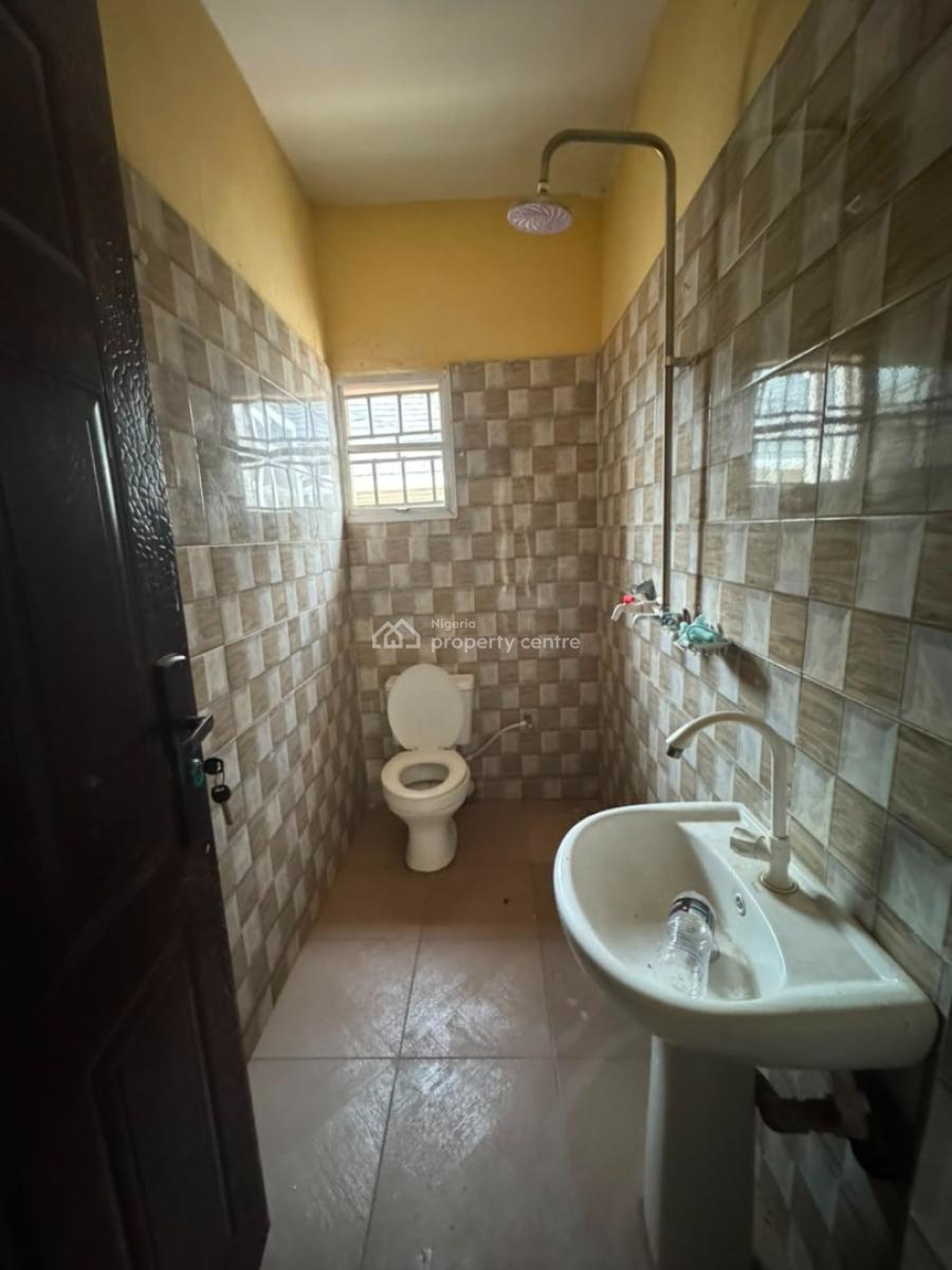 2 Bedroom Flat, Ayegoro, Akobo, Ibadan, Oyo, Flat / Apartment for Rent