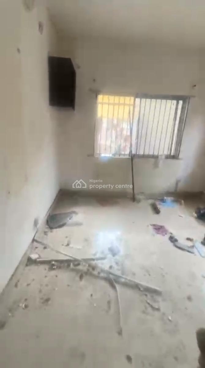 Lovely Self-contain in an Estate, Adeniyi Jones, Ikeja, Lagos, Self Contain (single Rooms) for Rent