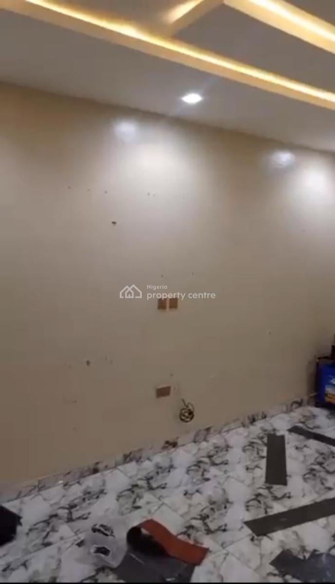 Lovely 2 Bedroom Flat, Gbagada, Lagos, Flat / Apartment for Rent