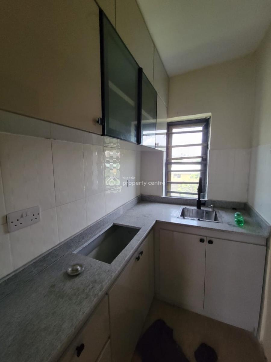 Sharp and Clean 2 Bedroom Flat, Mobile Road, Ajah, Lagos, Flat / Apartment for Rent