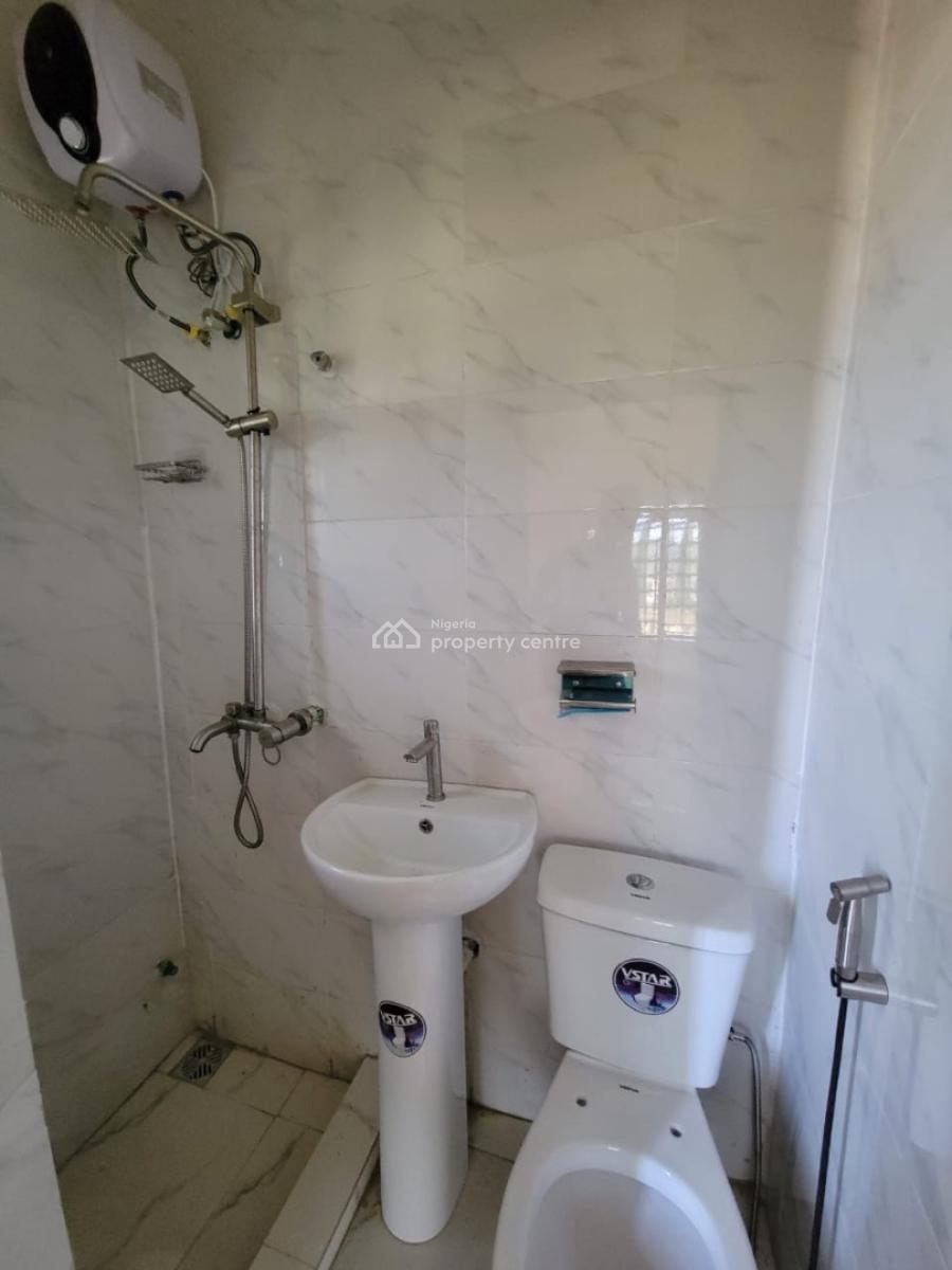 Sharp and Clean 2 Bedroom Flat, Mobile Road, Ajah, Lagos, Flat / Apartment for Rent