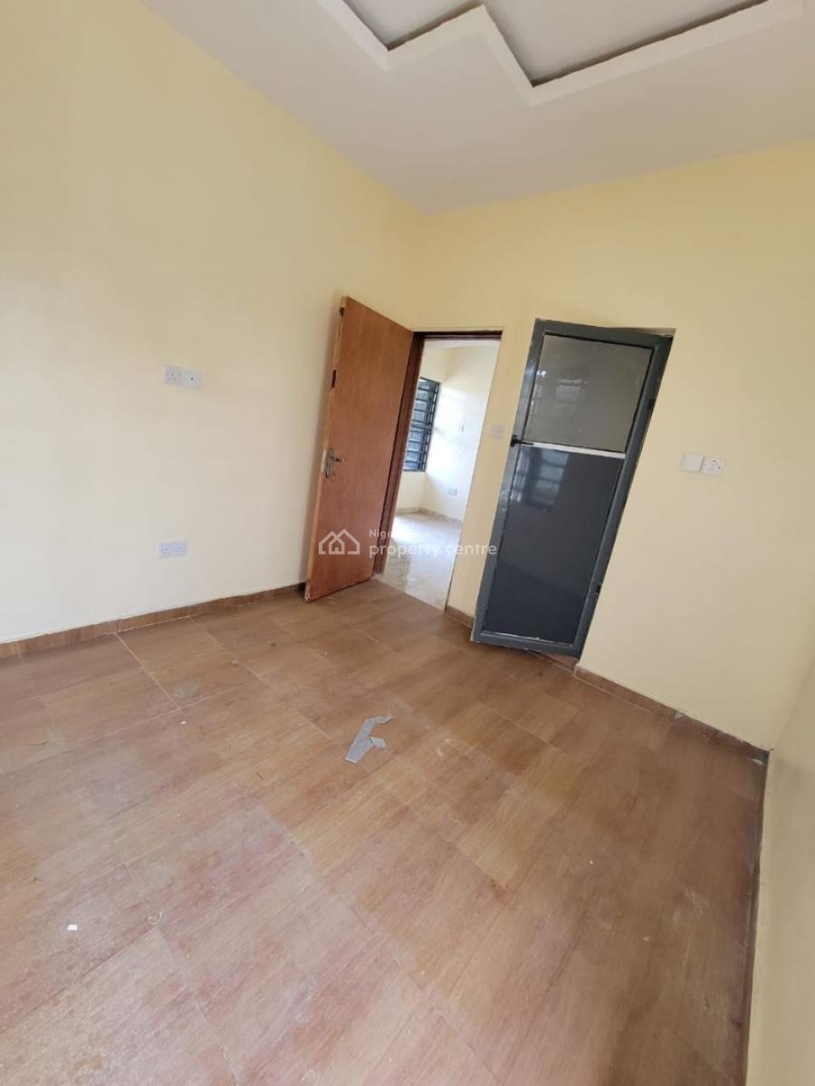 Sharp and Clean 2 Bedroom Flat, Mobile Road, Ajah, Lagos, Flat / Apartment for Rent