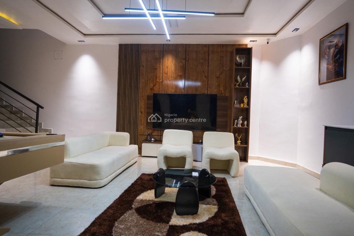 Stunning 3-bedroom Self-compound Duplex with Inbuilt Elevator, Rooftop, Parkview, Ikoyi, Lagos, Detached Duplex Short Let