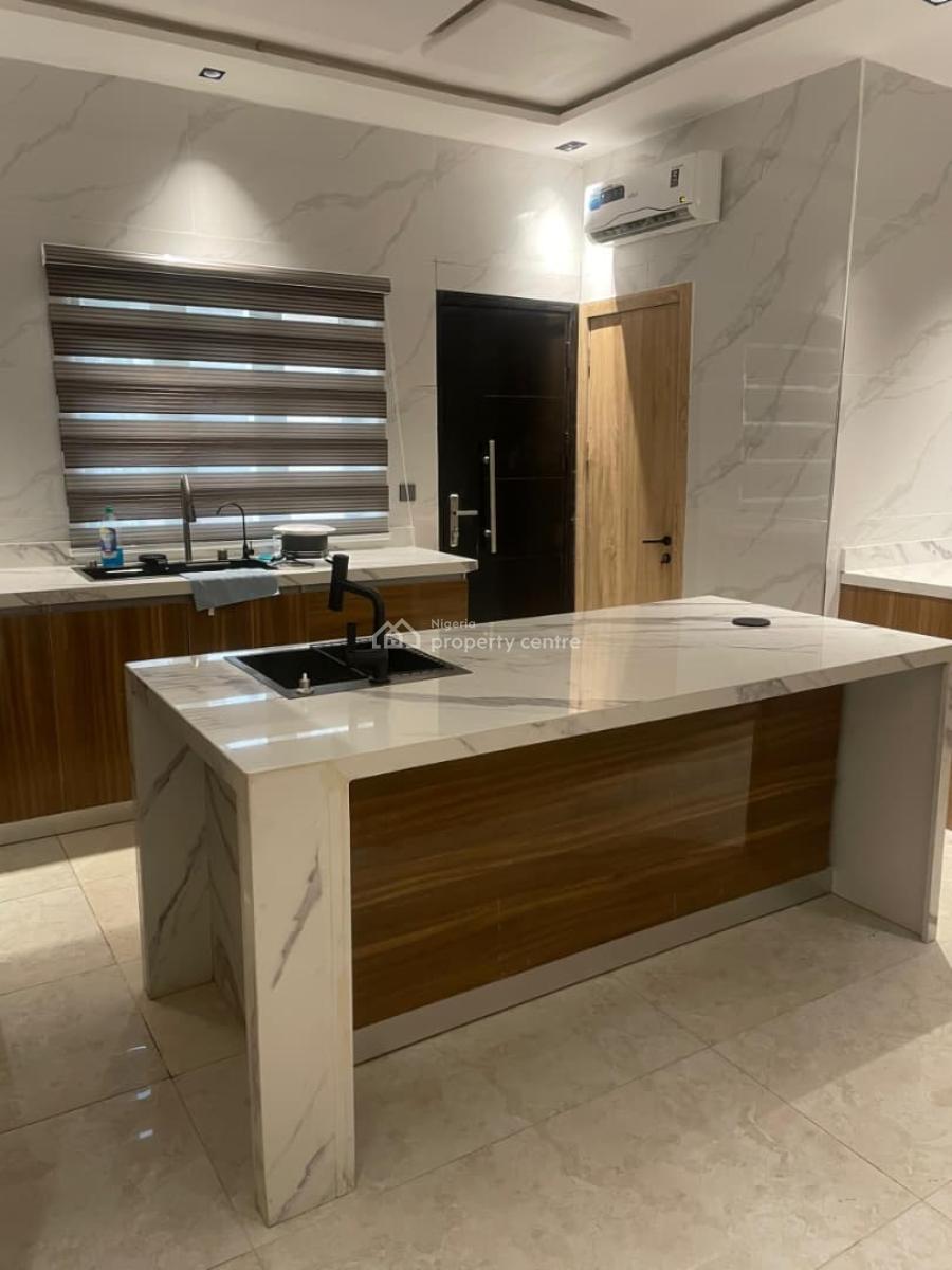 Stunning 3-bedroom Self-compound Duplex with Inbuilt Elevator, Rooftop, Parkview, Ikoyi, Lagos, Detached Duplex Short Let