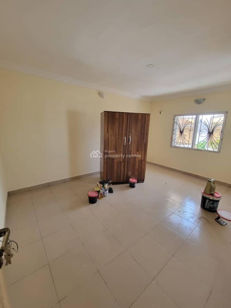 Sharp and Clean 3 Bedroom Flat, Mobile Road, Ajah, Lagos, Flat / Apartment for Rent