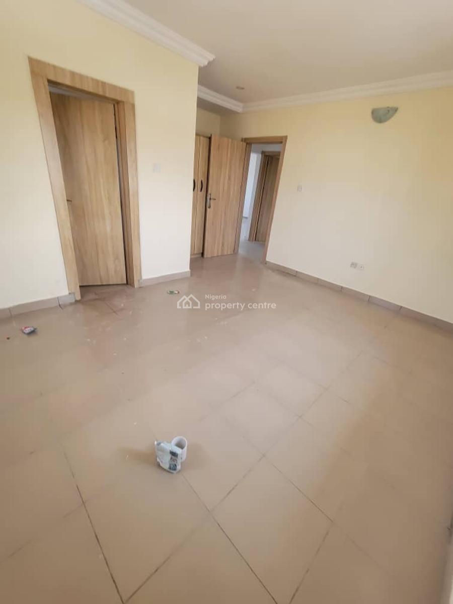 Sharp and Clean 3 Bedroom Flat, Mobile Road, Ajah, Lagos, Flat / Apartment for Rent