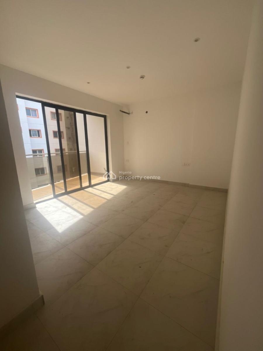 2 Bedroom Flat with Study in a Secured Environment, Lekki Phase 1, Lekki, Lagos, Flat / Apartment for Rent