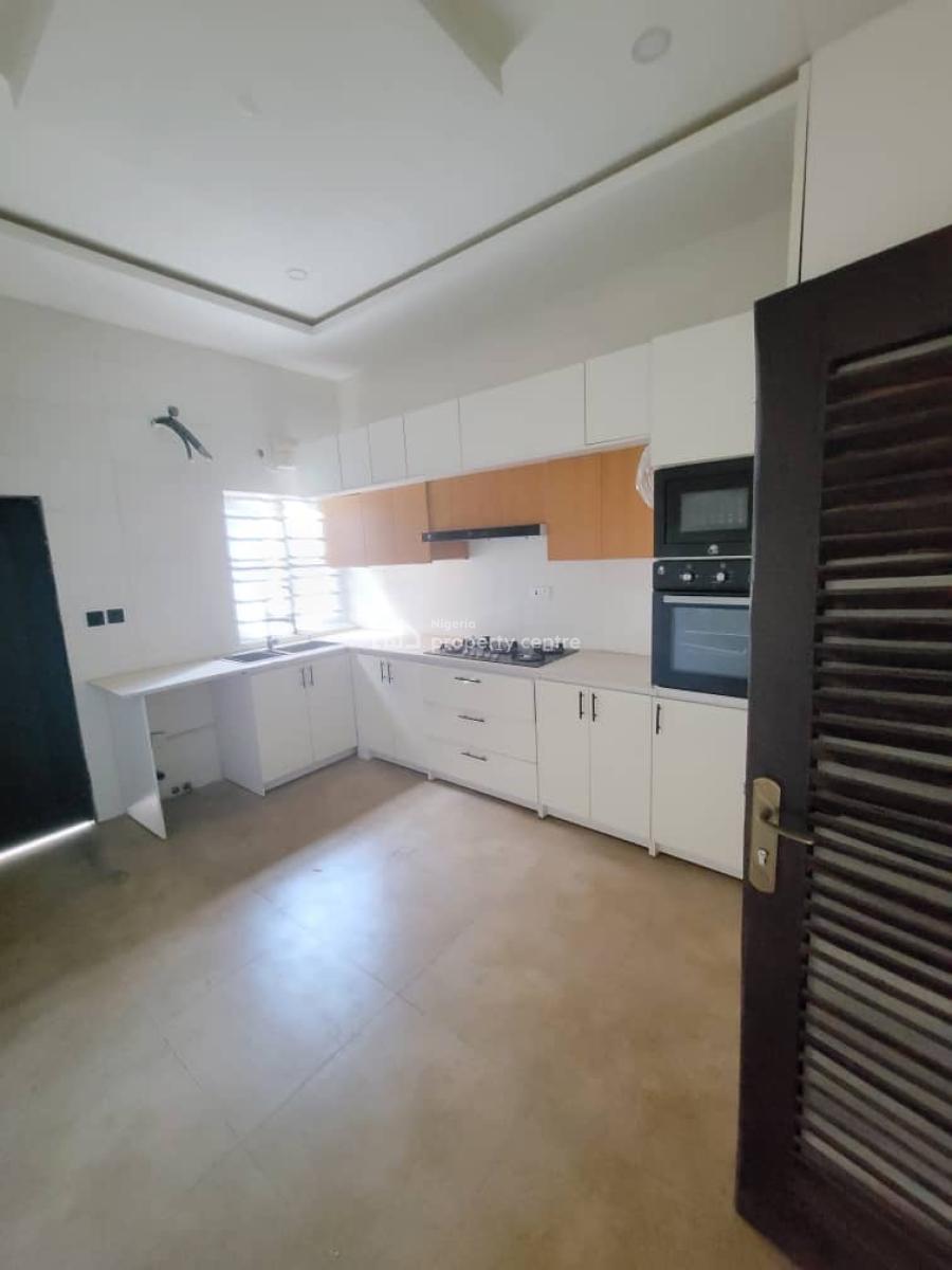 Luxurious and Spacious 4 Bedroom Duplex, Mobile Road, Ilaje, Ajah, Lagos, Terraced Duplex for Rent