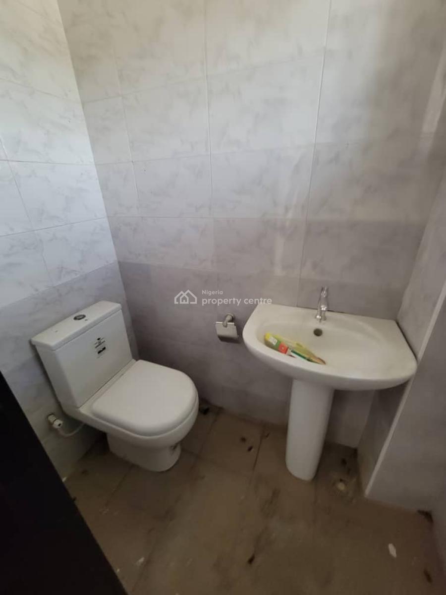 Sharp and Serene 3 Bedroom Flat, Mobil Road, Ajah, Lagos, Flat / Apartment for Rent