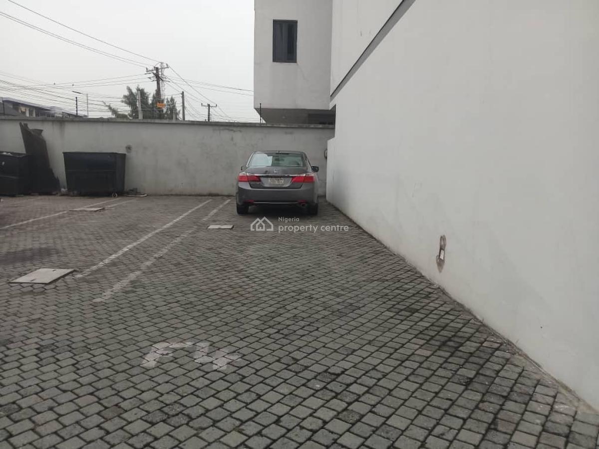 Luxury 3-bedroom Apartment, Lekki Phase 1, Lekki, Lagos, Flat / Apartment for Rent