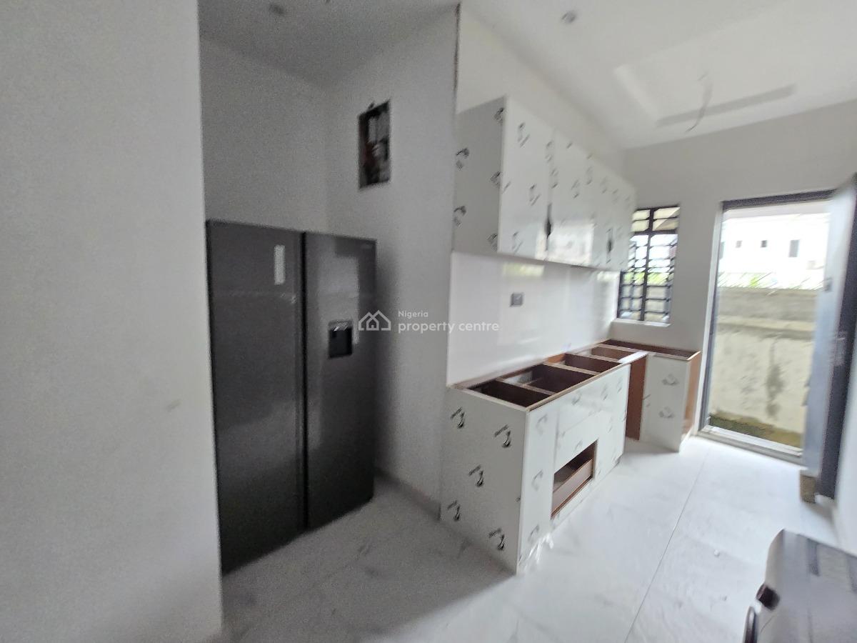 3 Bedroom Flat with Swimming Pool and Gym for Distress, Ogombo Road Opposite Ojaja Mall, Ogombo, Ajah, Lagos, Block of Flats for Sale