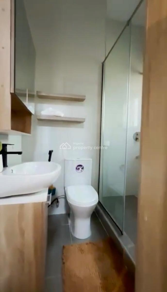 Fully Furnished & Serviced 2 Bedroom Apartment, Lekki Phase 1, Lekki, Lagos, Flat / Apartment for Rent
