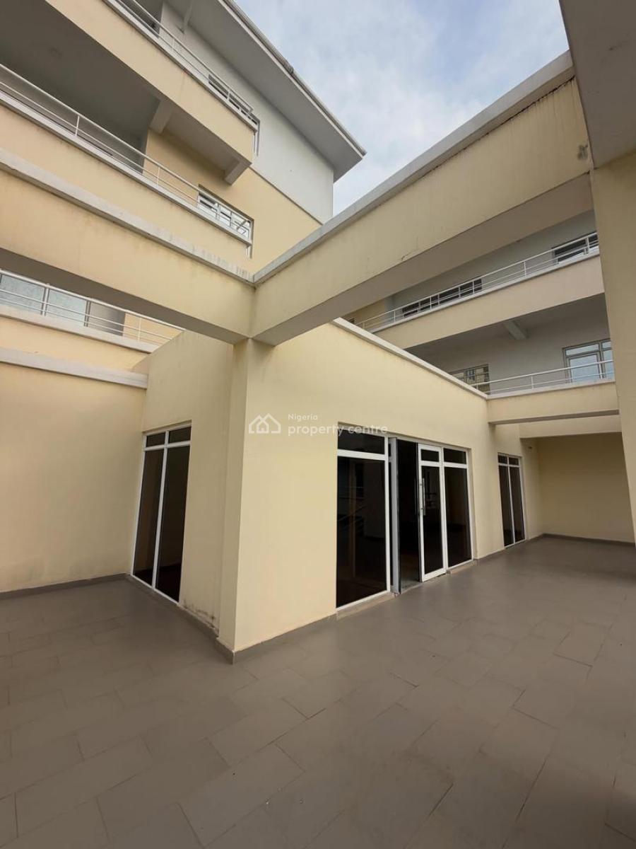 Luxurious Building for Offices,hotel Or Service, Guzape District, Abuja, Hotel / Guest House for Sale