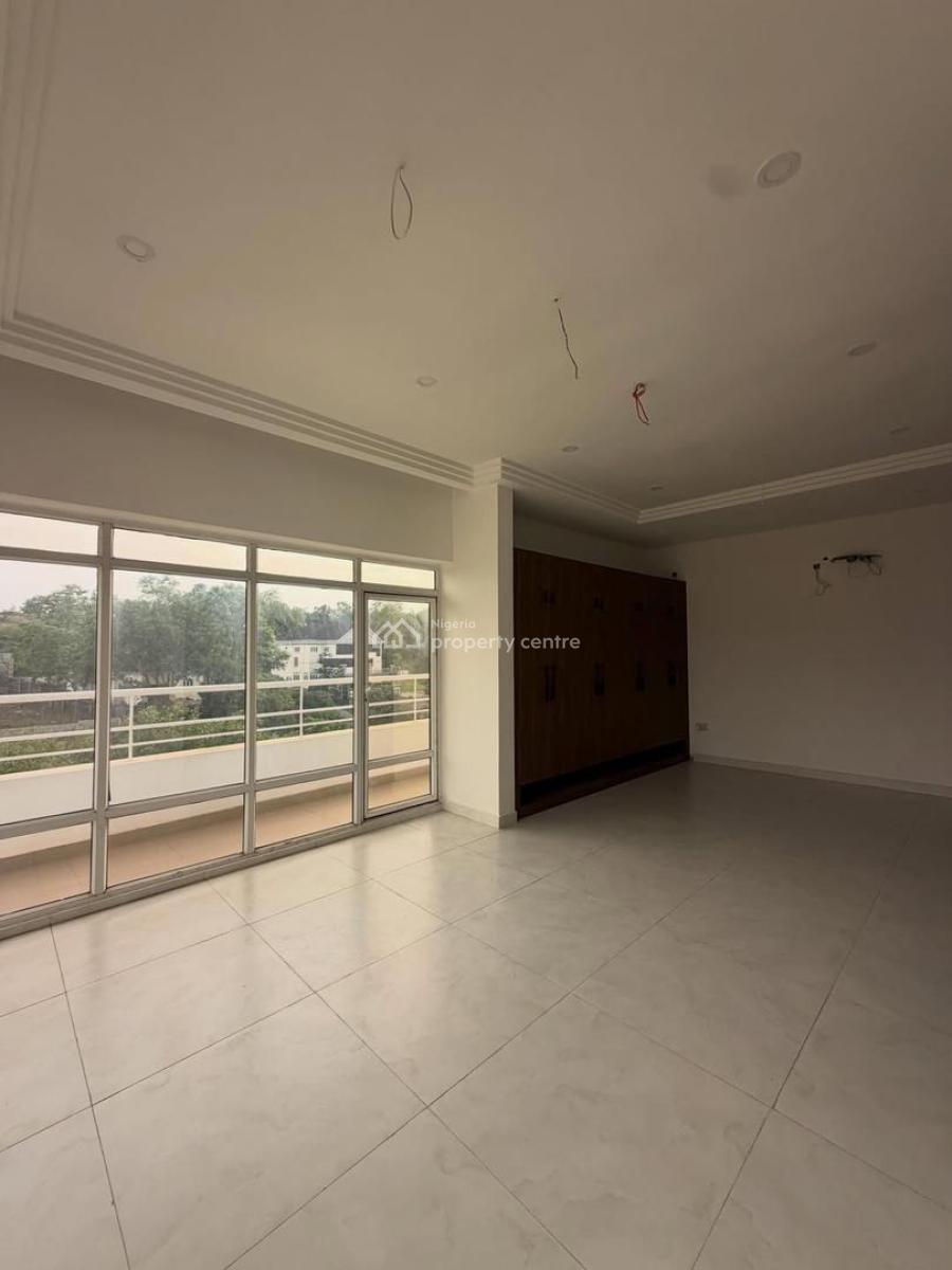 Luxurious Building for Offices,hotel Or Service, Guzape District, Abuja, Hotel / Guest House for Sale
