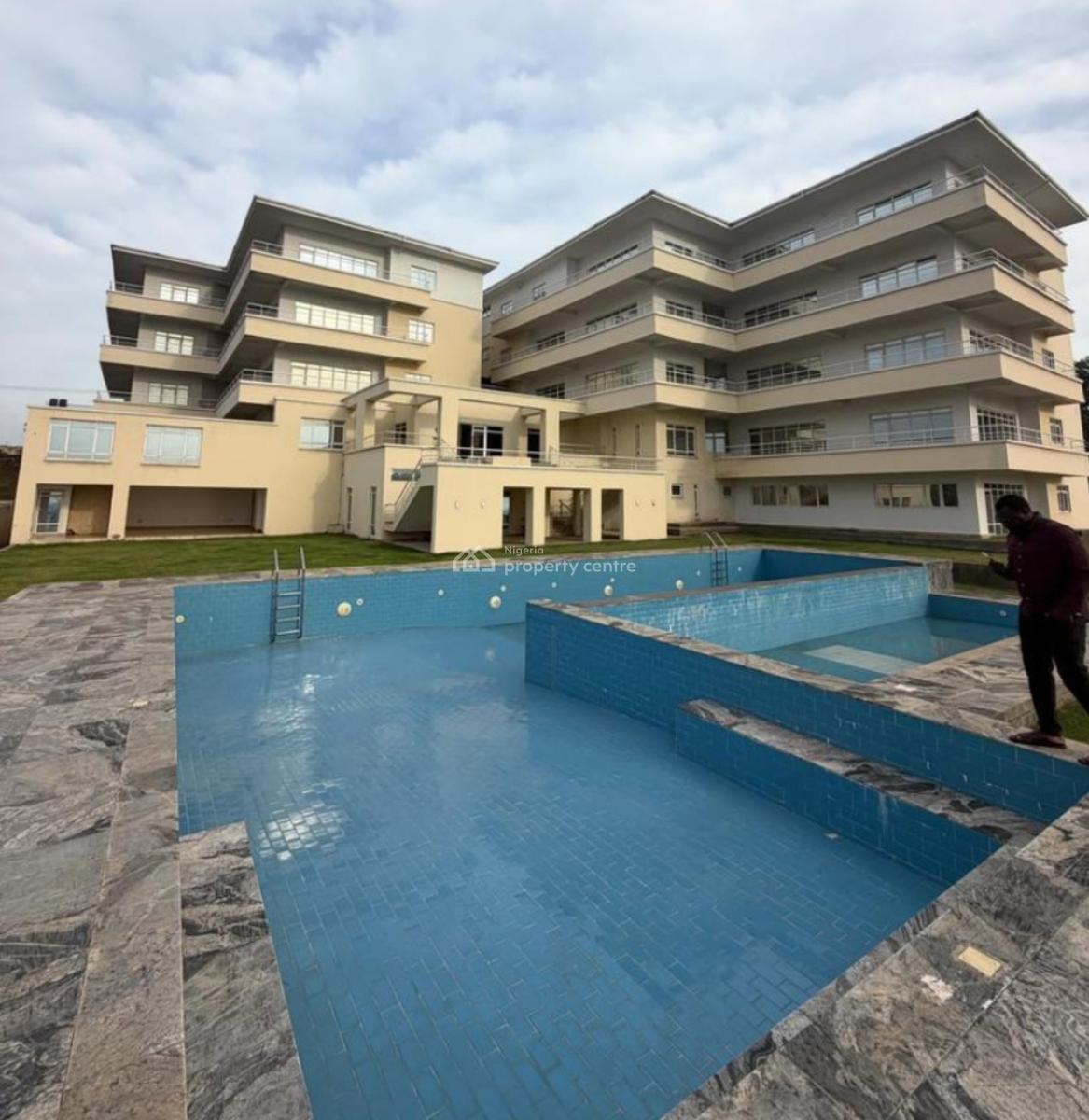 Luxurious Building for Offices,hotel Or Service, Guzape District, Abuja, Hotel / Guest House for Sale