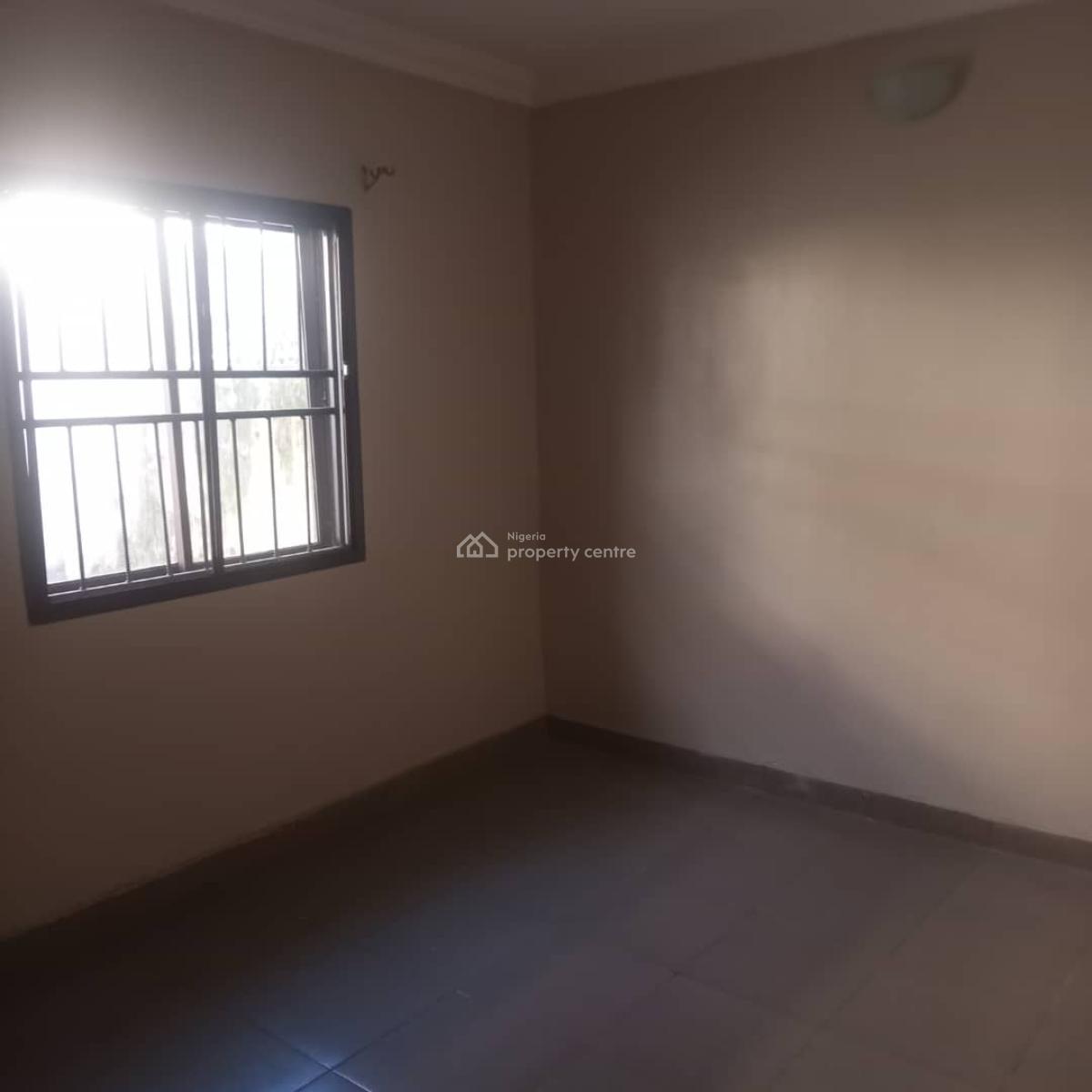 2 Bedroom Apartment in a Call to Access Estate, Lekki Phase 1, Lekki, Lagos, Flat / Apartment for Rent