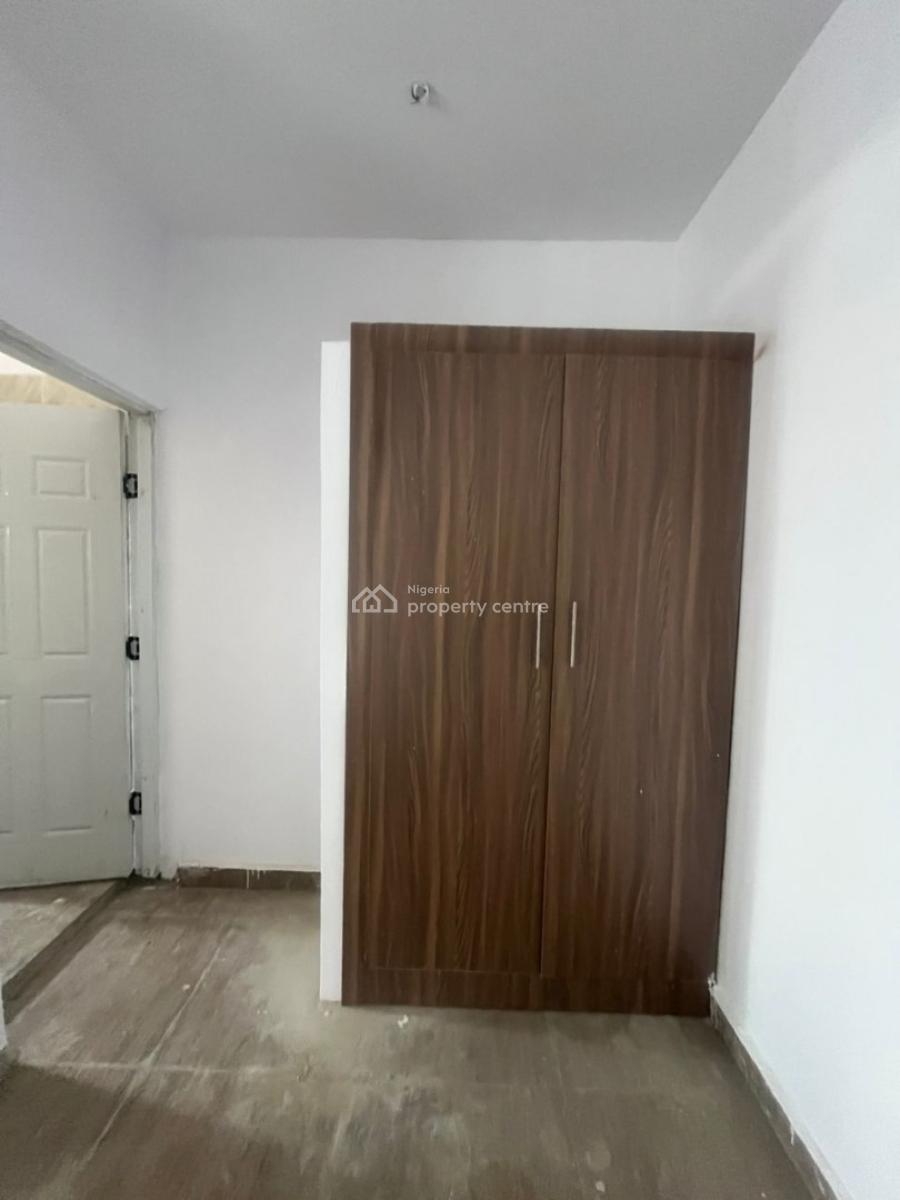 Newly Built 2 Bedroom Apartment in a Prime Estate, Muniru Estate, Ogombo, Ajah, Lagos, Flat / Apartment for Rent
