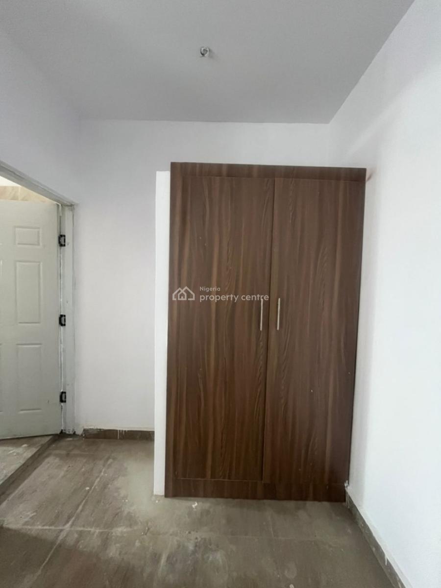 Newly Built 2 Bedroom Apartment in a Prime Estate, Muniru Estate, Ogombo, Ajah, Lagos, Flat / Apartment for Rent