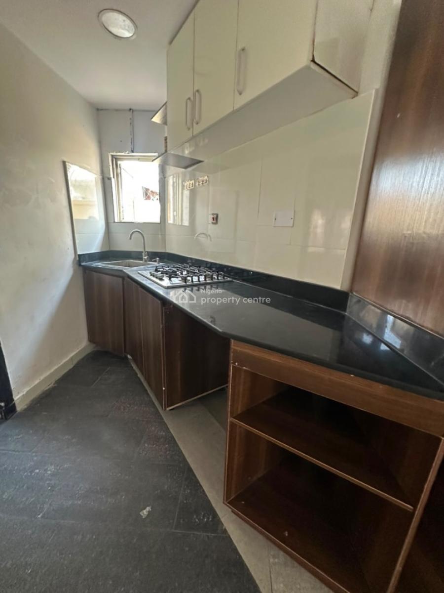 1 Bedroom Apartment, Lekki Phase 1, Lekki, Lagos, Mini Flat (room and Parlour) for Rent