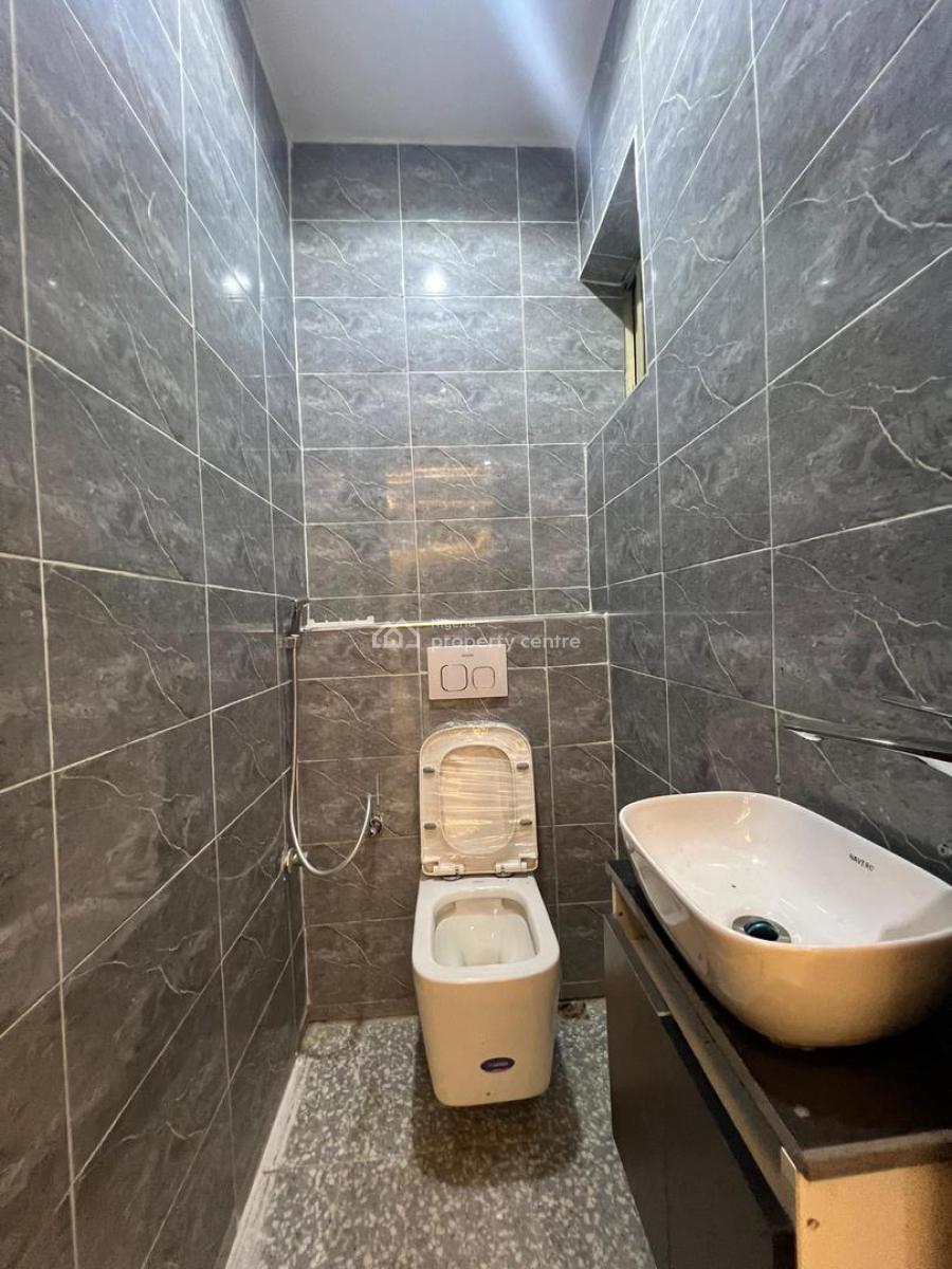 a Well Maintained and Spacious 3 Bedroom Apartment, Mabushi, Abuja, Flat / Apartment for Rent