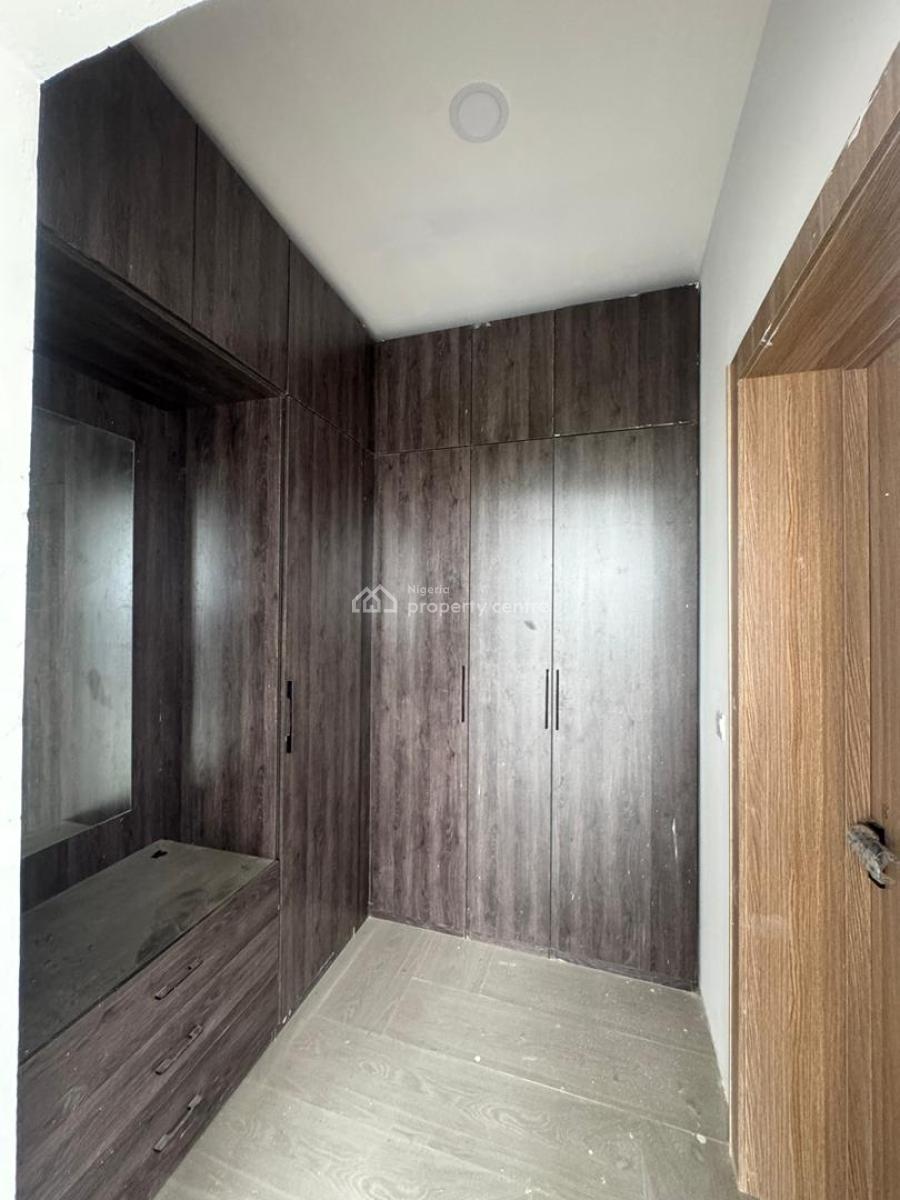 3 Bedroom Apartment, Lekki Phase 1, Lekki, Lagos, Flat / Apartment for Sale