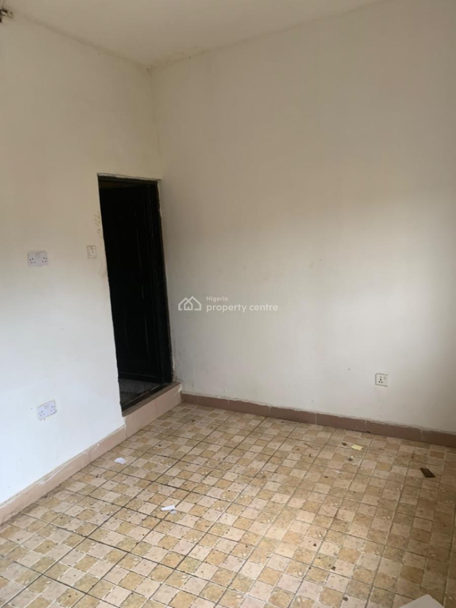 Spacious Self Contain on The Second Floor, Zone 3, Wuse, Abuja, Self Contain (single Rooms) for Rent