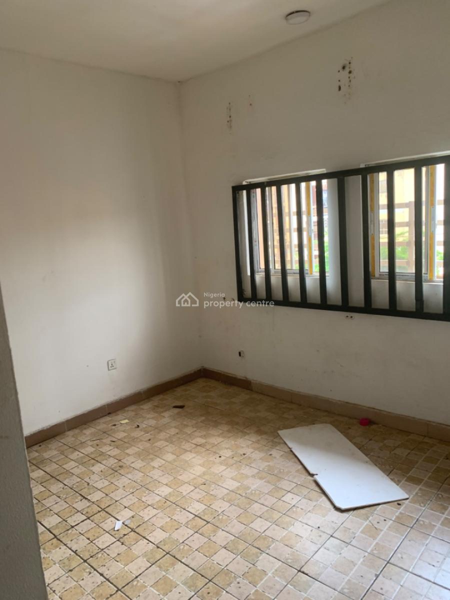 Spacious Self Contain on The Second Floor, Zone 3, Wuse, Abuja, Self Contain (single Rooms) for Rent