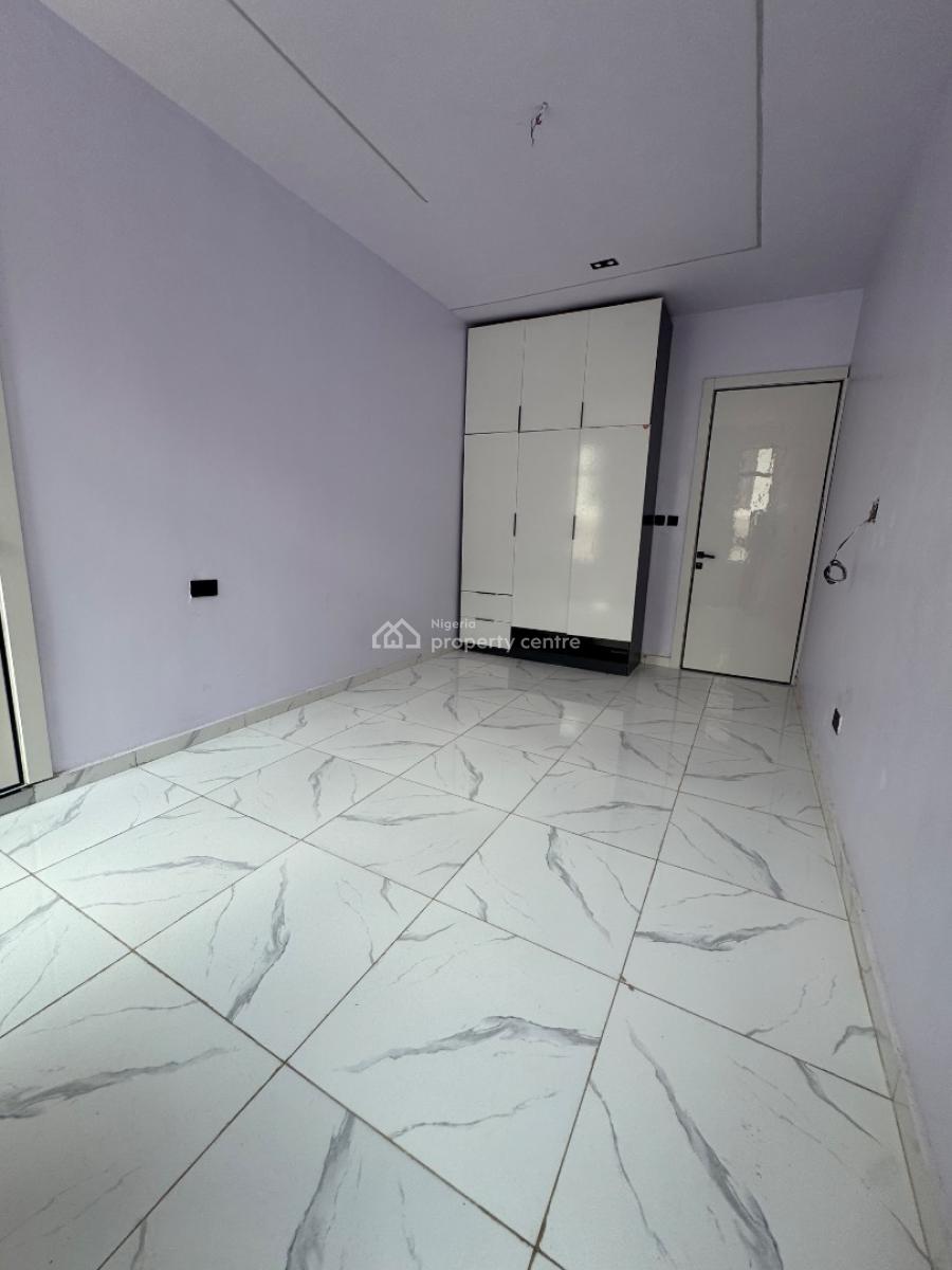 Spacious 2 Bedroom with Bq, Ikate, Lekki, Lagos, Flat / Apartment for Sale
