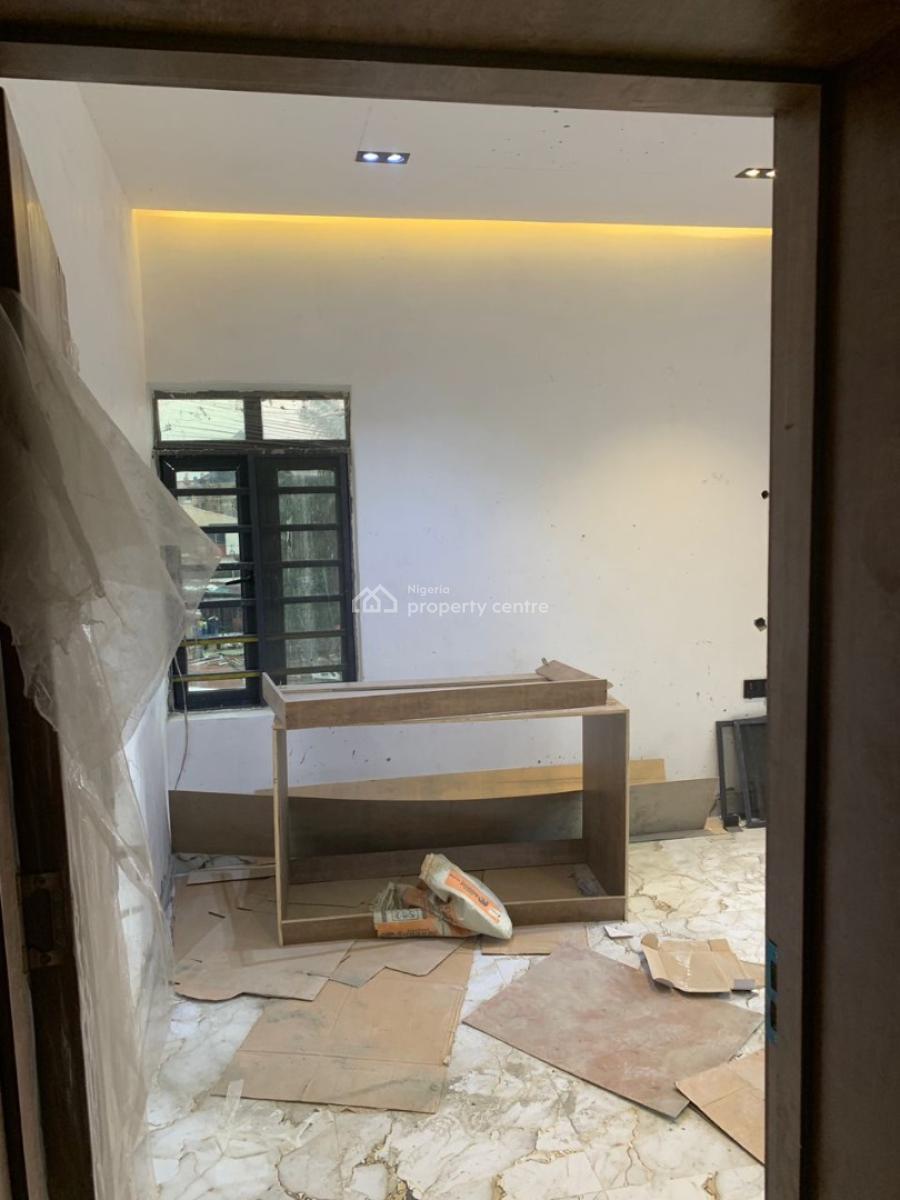 Luxury 1 Bedroom Apartment with Exclusive Finishings, Ogunlana Drive, Surulere, Surulere, Lagos, Mini Flat (room and Parlour) for Sale